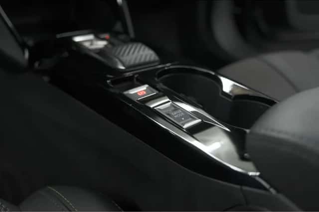 Peugeot 2008 (2025) thumbnail 43
