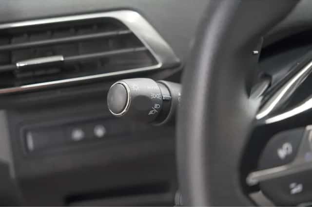 Peugeot 3008 (2023) thumbnail 35