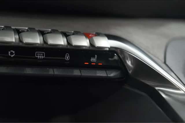 Peugeot 3008 (2023) thumbnail 47
