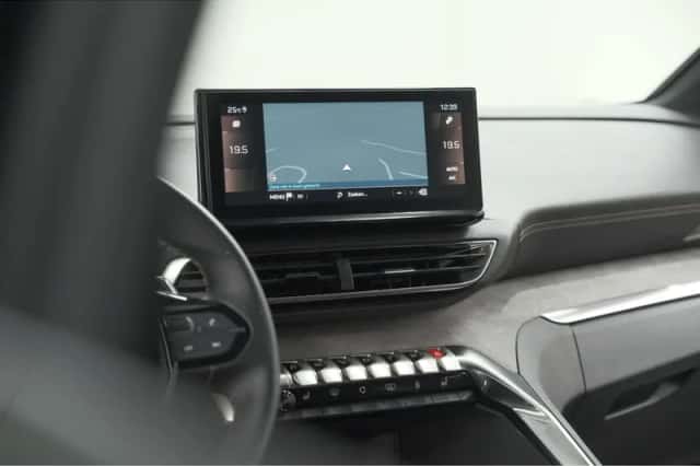 Peugeot 3008 (2023) thumbnail 52