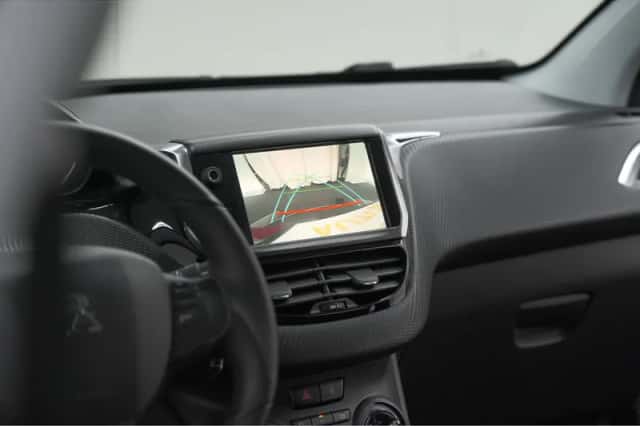 Peugeot 2008 (2018) thumbnail 14