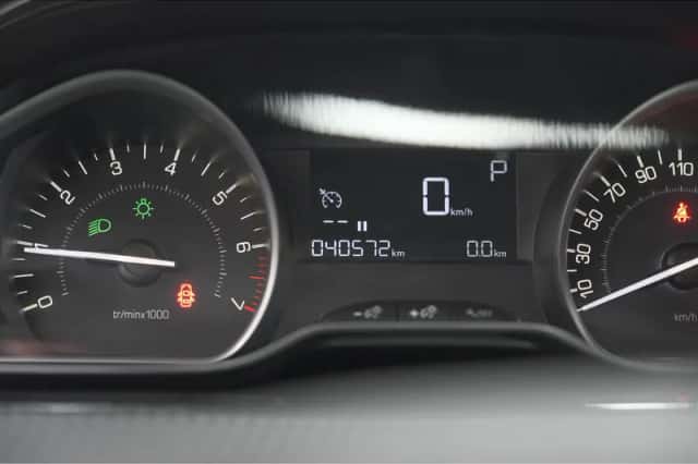 Peugeot 2008 (2018) thumbnail 34