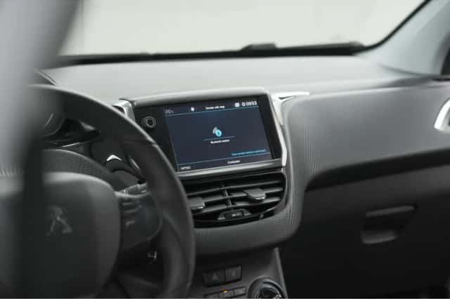 Peugeot 2008 (2018) thumbnail 43