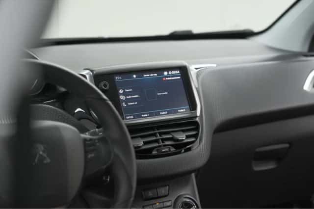 Peugeot 2008 (2018) thumbnail 46