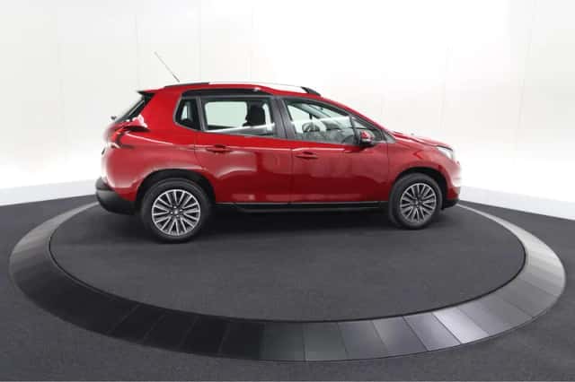 Peugeot 2008 (2018) thumbnail 9