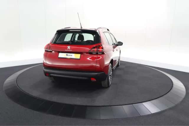 Peugeot 2008 (2018) thumbnail 10
