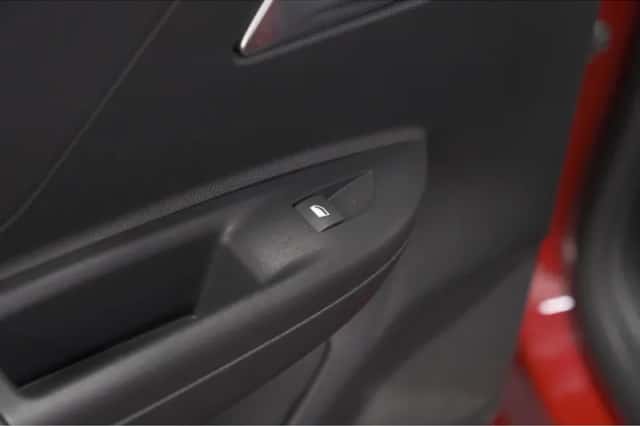 Opel Mokka (2022) thumbnail 25