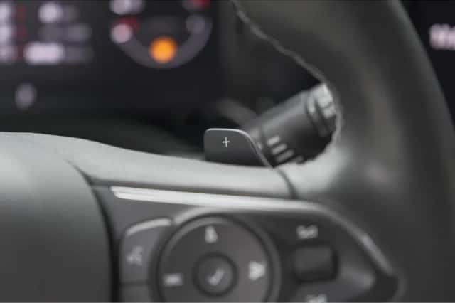 Opel Mokka (2022) thumbnail 32