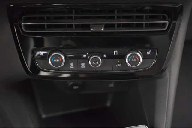 Opel Mokka (2022) thumbnail 42