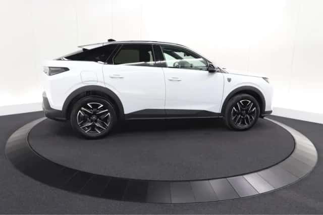 Peugeot 3008 (2025) thumbnail 9