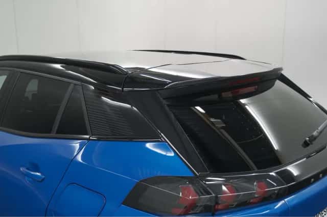 Peugeot 2008 (2023) thumbnail 6