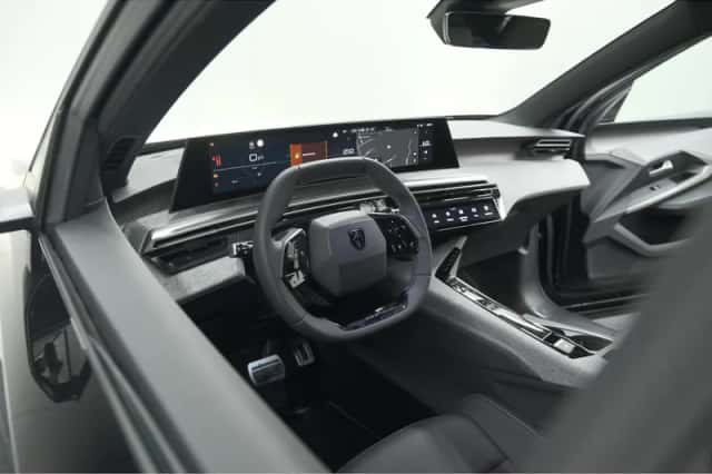 Peugeot 3008 (2025) thumbnail 2