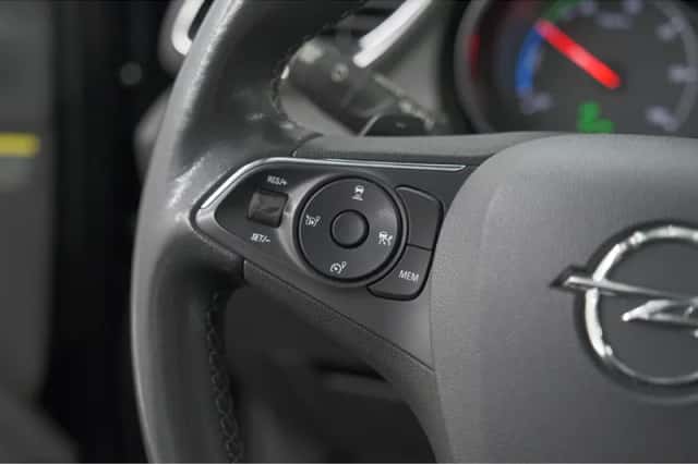 Opel Grandland (2021) thumbnail 3