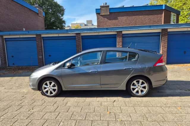 Honda Insight (2009) thumbnail 3