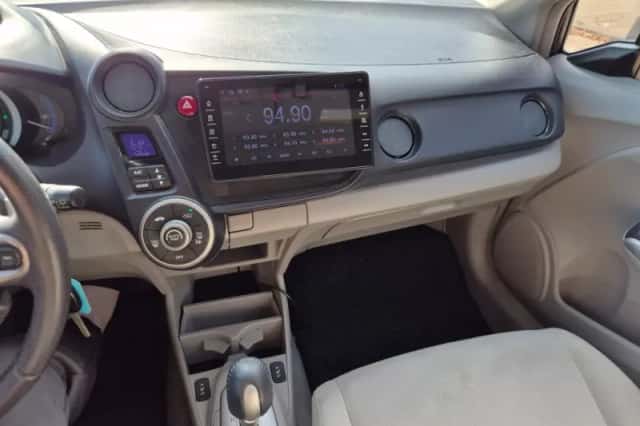 Honda Insight (2009) thumbnail 4