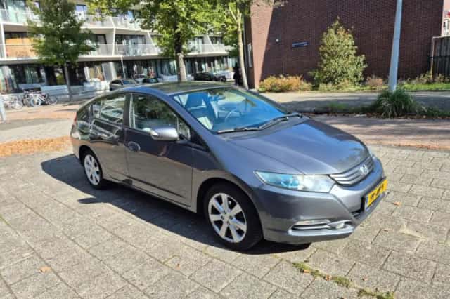 Honda Insight (2009) thumbnail 6