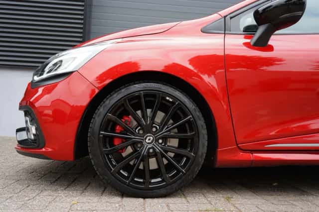 Renault Clio (2018) thumbnail 2