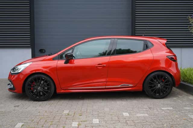 Renault Clio (2018) thumbnail 3