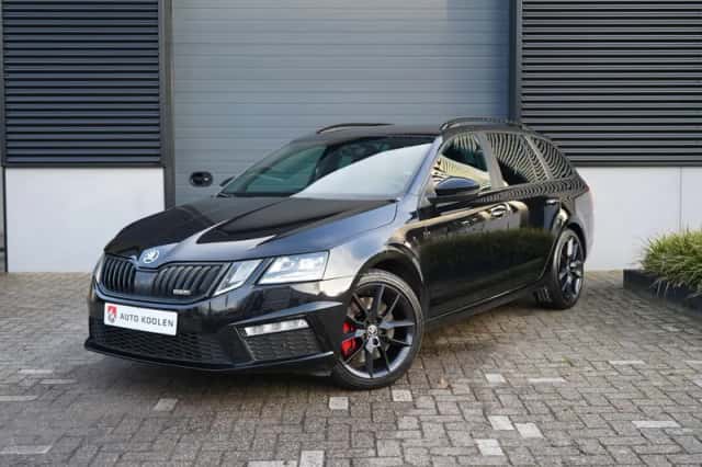 Škoda Octavia (2018) thumbnail 4