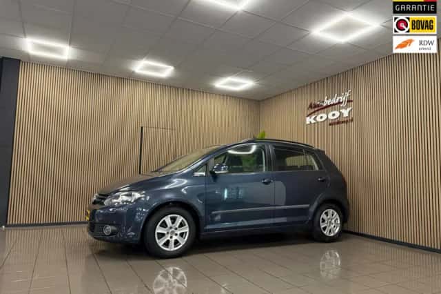 Volkswagen Golf (2010) thumbnail 1