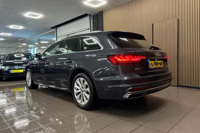 Audi A4 (2019) thumbnail 3