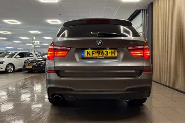BMW X3 (2017) thumbnail 4
