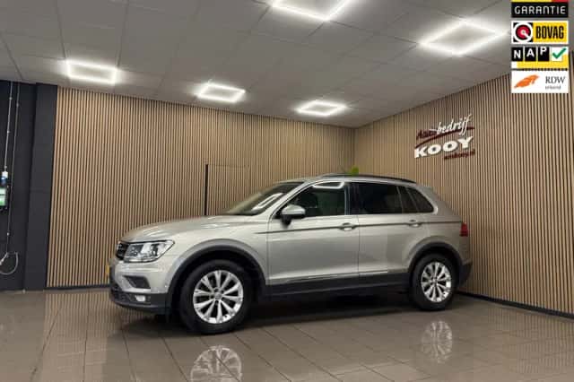 Volkswagen Tiguan (2018) thumbnail 1