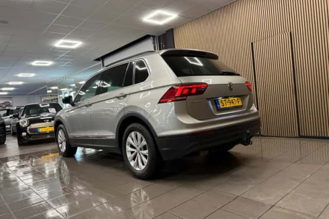 Volkswagen Tiguan (2018) thumbnail 3