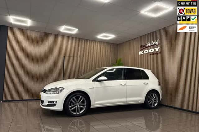 Volkswagen Golf (2015) thumbnail 1