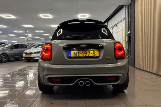 MINI Mini (2017) thumbnail 4