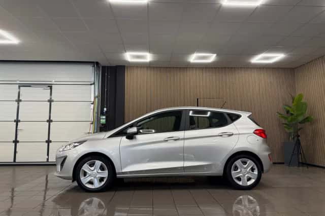 Ford Fiesta (2018) thumbnail 2