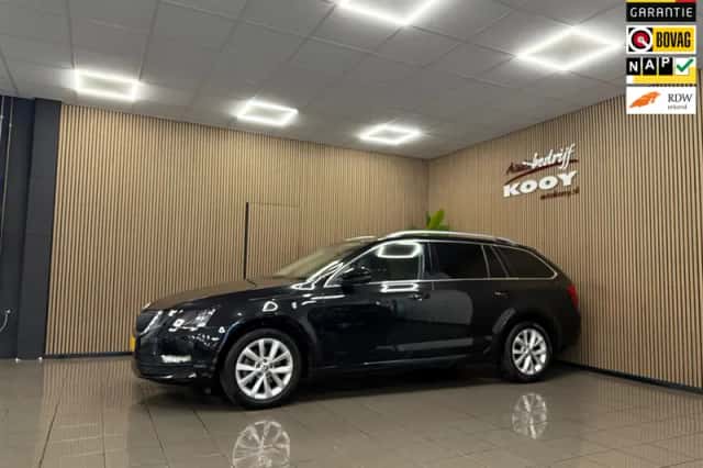 Škoda Octavia (2018) thumbnail 1