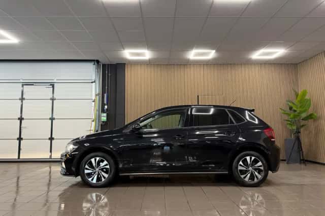 Volkswagen Polo (2019) thumbnail 2