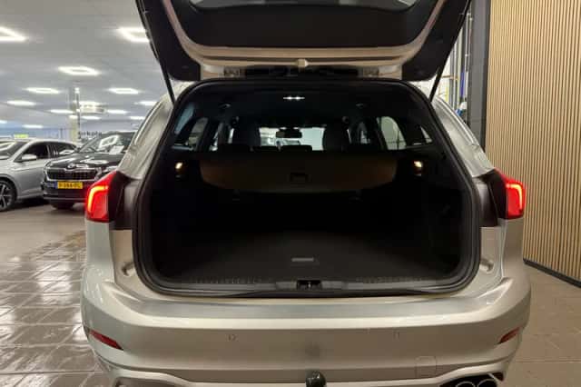 Ford Focus (2019) thumbnail 5