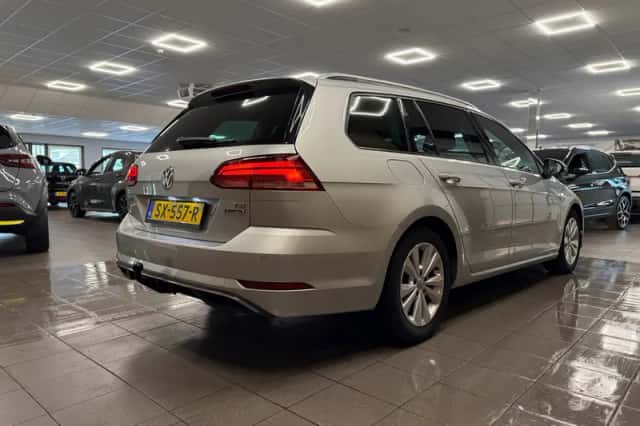 Volkswagen Golf (2018) thumbnail 6