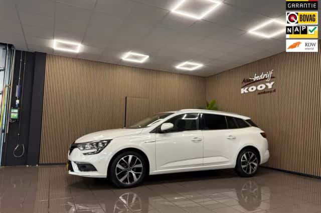 Renault Mégane (2017) thumbnail 1