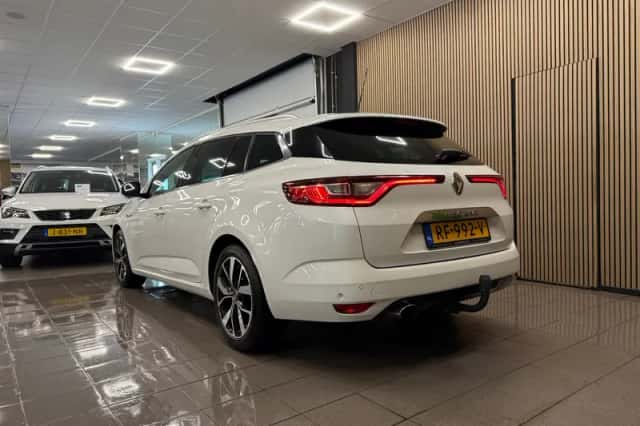 Renault Mégane (2017) thumbnail 3