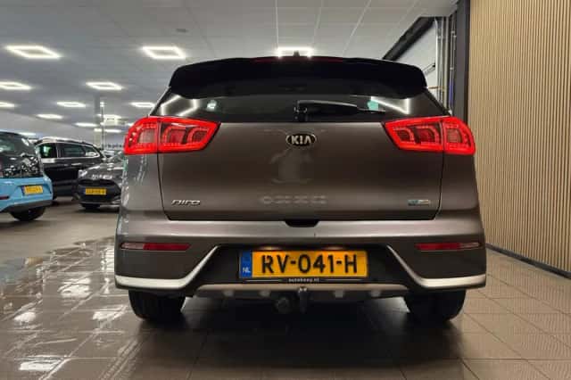 Kia Niro (2018) thumbnail 4