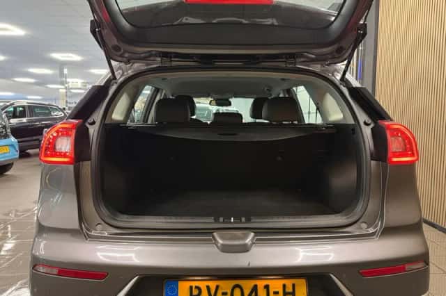 Kia Niro (2018) thumbnail 5