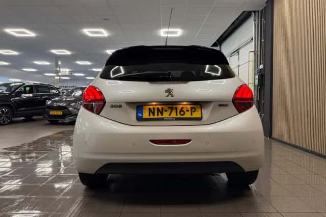Peugeot 208 (2017) thumbnail 4