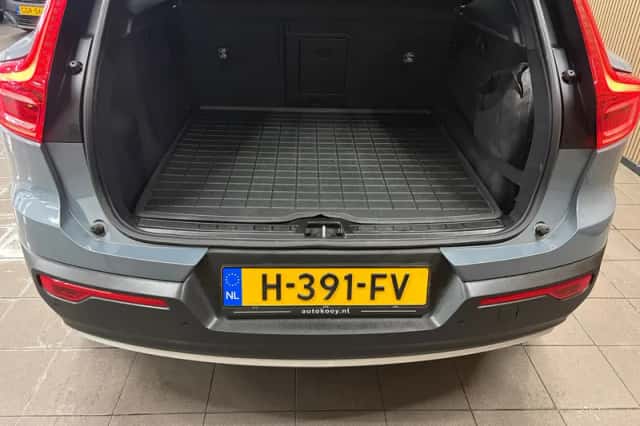 Volvo XC40 (2020) thumbnail 5