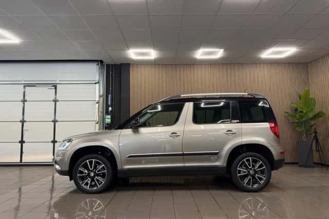 Škoda Yeti (2015) thumbnail 2