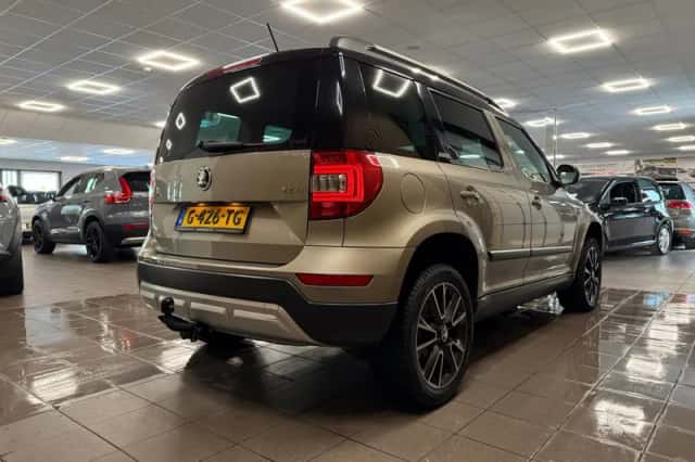 Škoda Yeti (2015) thumbnail 6