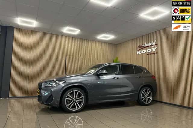 BMW X2 (2021) thumbnail 1