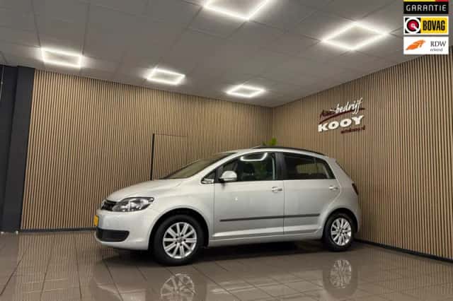 Volkswagen Golf (2012) thumbnail 1