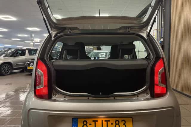 Volkswagen Up! (2014) thumbnail 5