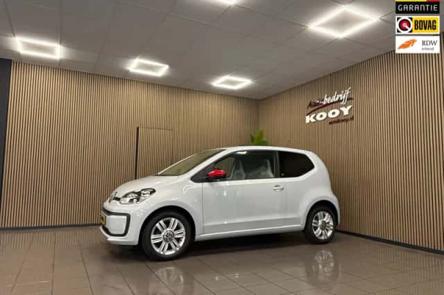 Volkswagen Up! (2017) thumbnail 1