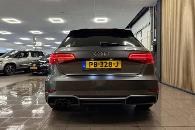 Audi A3 (2017) thumbnail 4
