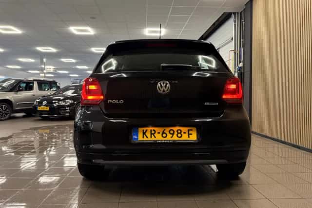 Volkswagen Polo (2016) thumbnail 4