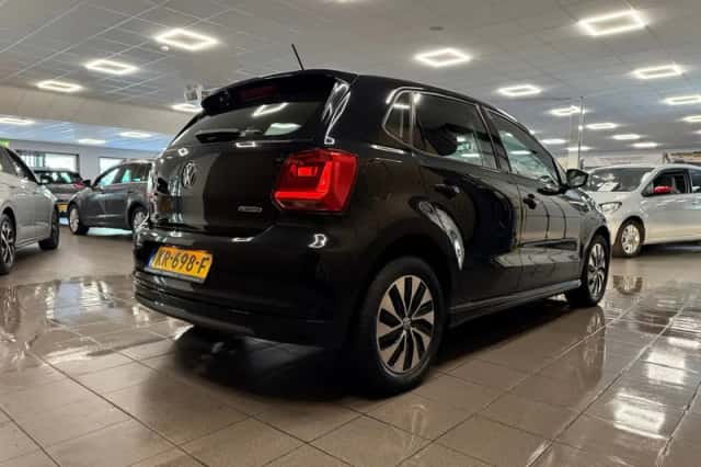 Volkswagen Polo (2016) thumbnail 6